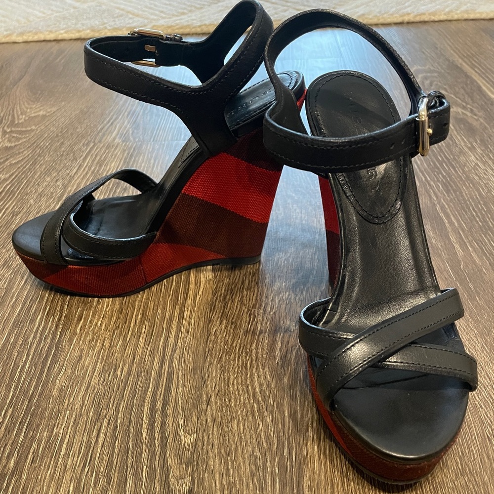 Burberry Red and Black brit wedge sandals